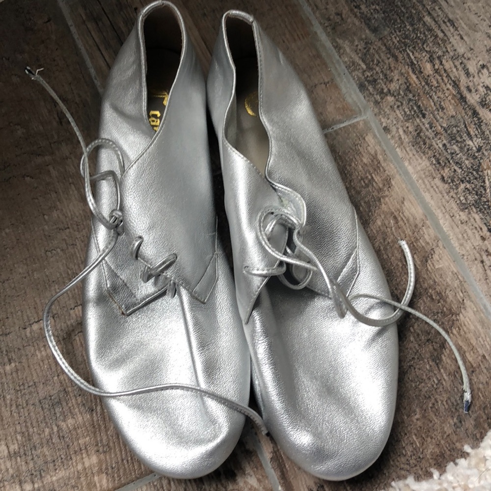 Candela Silver flats